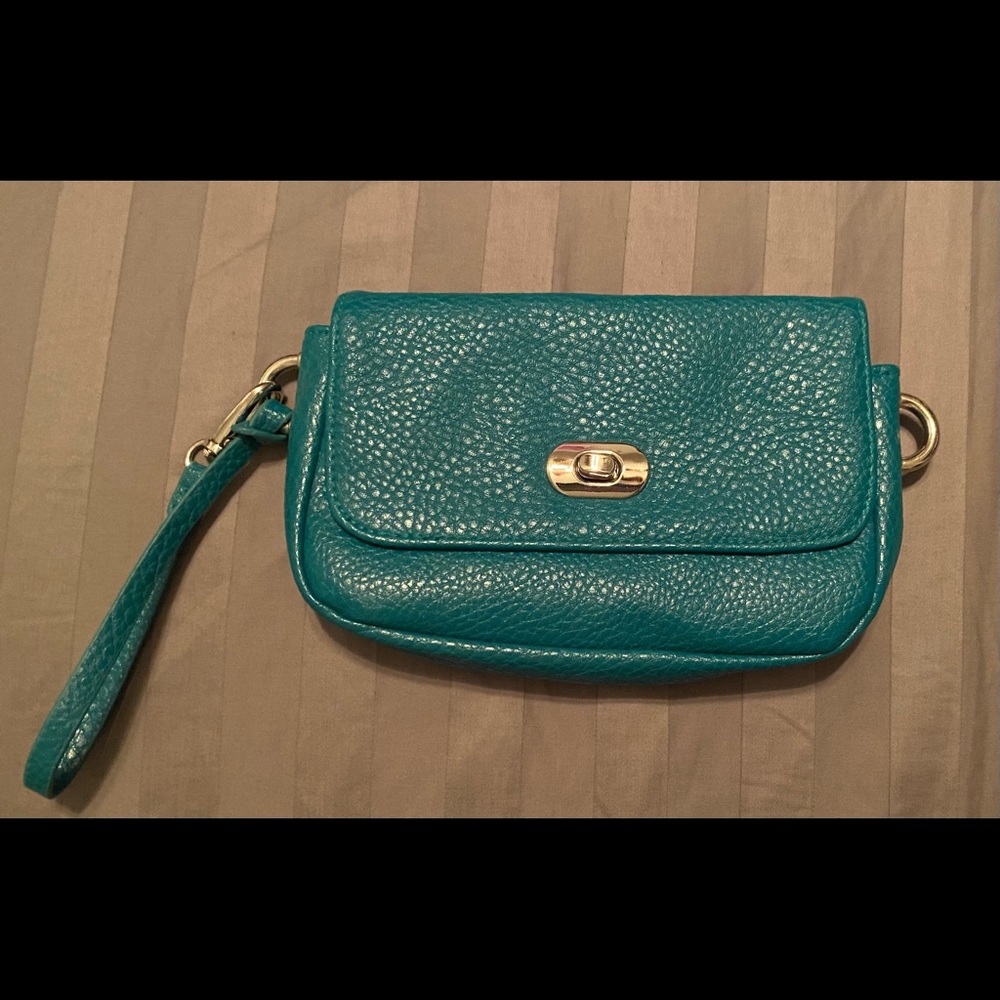 Maurices Clutch